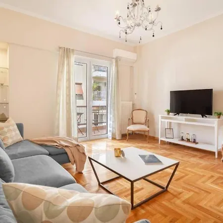 Stylish King Size Bed Steps From Acropolis By Ghh Apartment