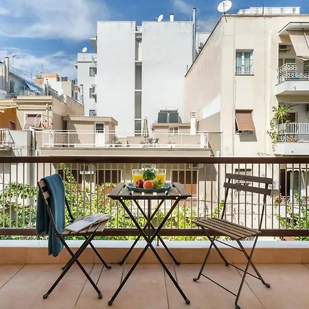 Apartment Stylish King Size Bed Steps From Acropolis By Ghh Athens